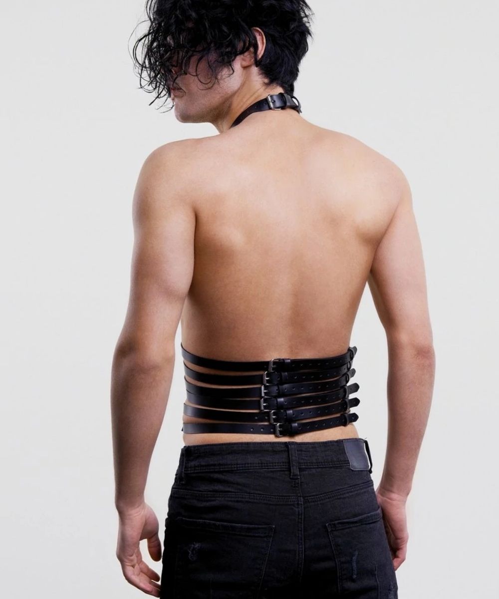 Ethan Портупея