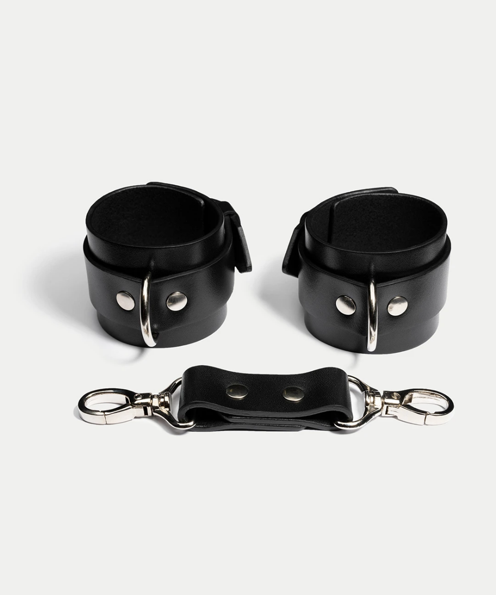 Шкіряні Наручники Amo